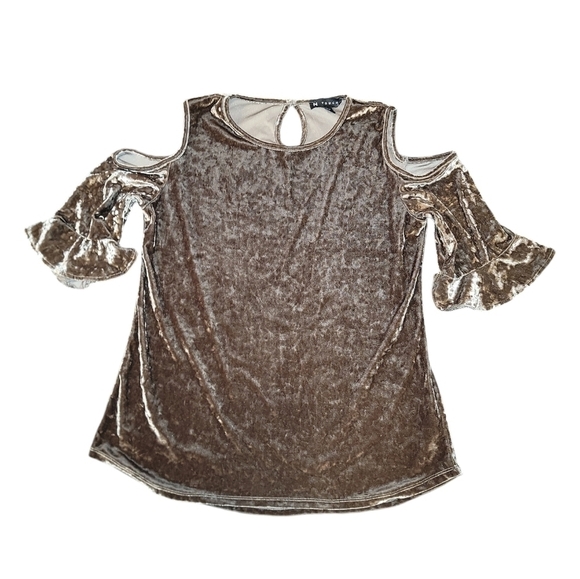 N Touch size medium Brown velvet cold shoulder top 3/4 bell sleeve - Picture 2 of 7